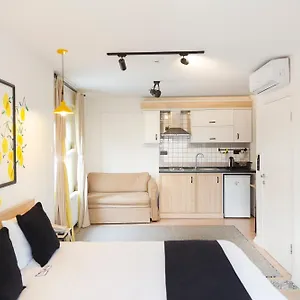 Ada Aparthotel